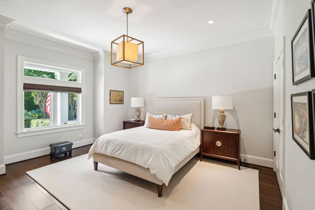 South Carolina Estate Showcases Elegant Features Luxurious Finishes and Exceptional Craftsmanship for 4.2 Million 33