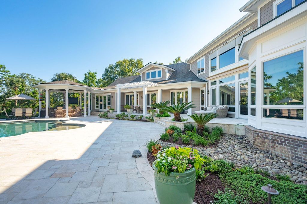 South Carolina Estate Showcases Elegant Features Luxurious Finishes and Exceptional Craftsmanship for 4.2 Million 51