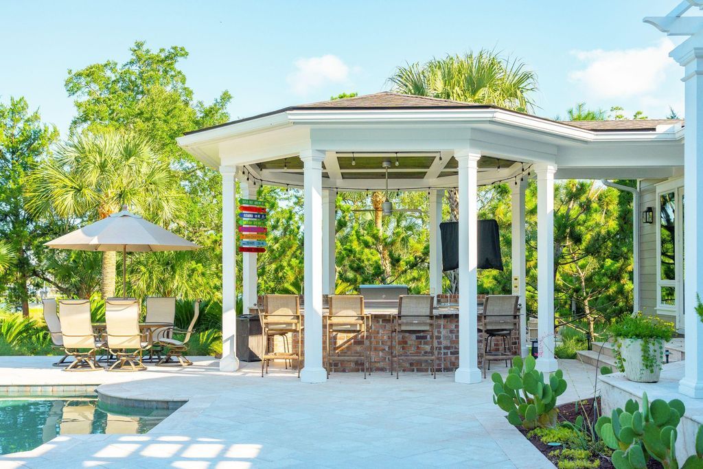 South Carolina Estate Showcases Elegant Features Luxurious Finishes and Exceptional Craftsmanship for 4.2 Million 53