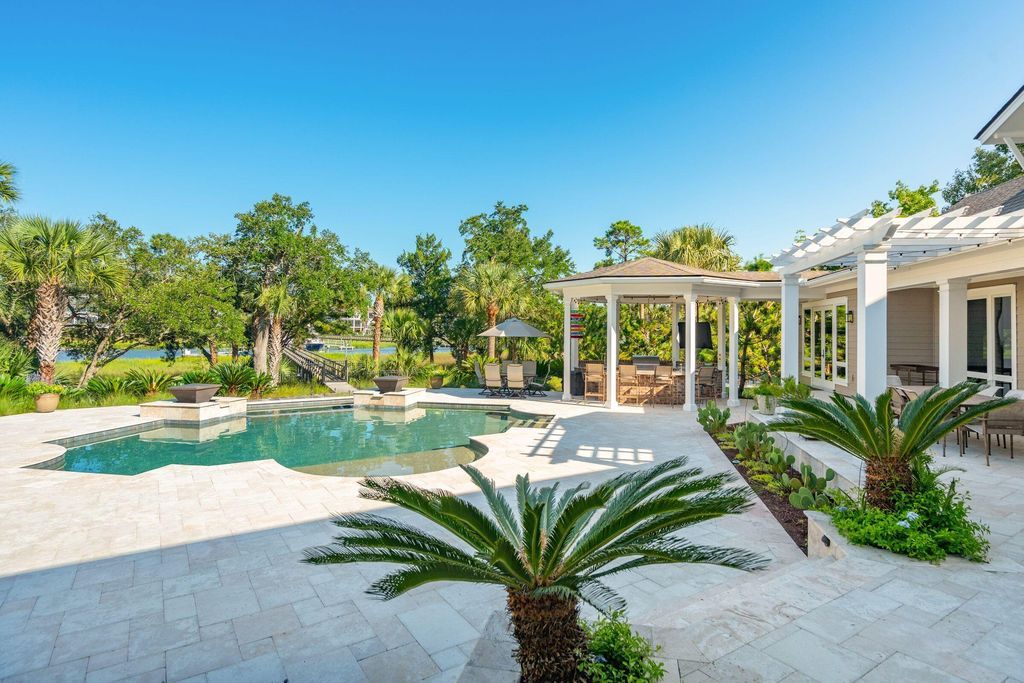 South Carolina Estate Showcases Elegant Features Luxurious Finishes and Exceptional Craftsmanship for 4.2 Million 56