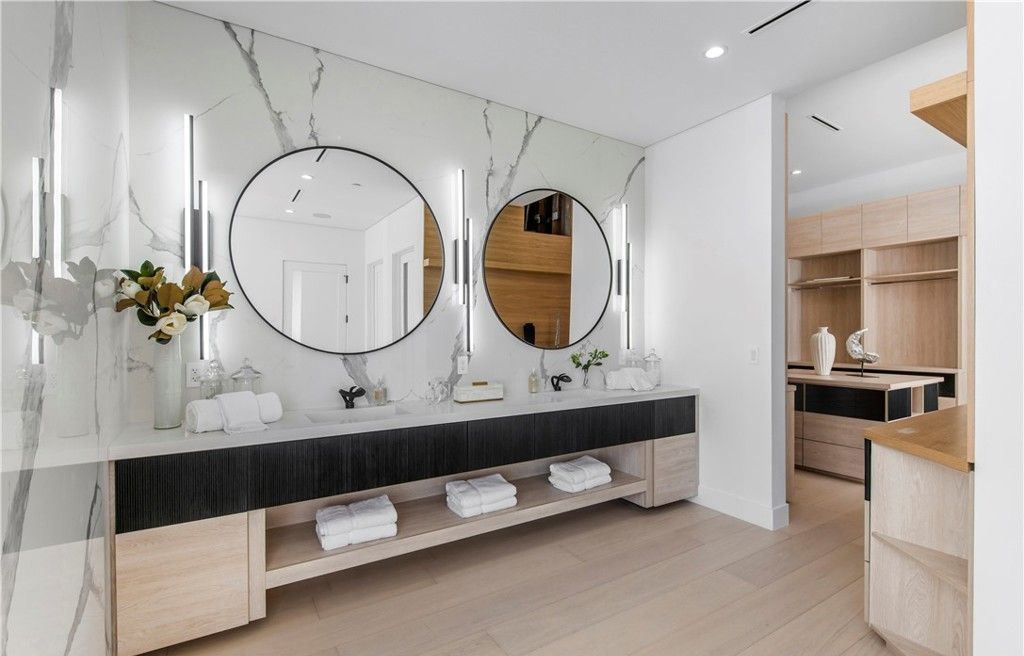 Stunning Malibu Home 11.5 Million for Panoramic Views and Luxurious Private Living 31
