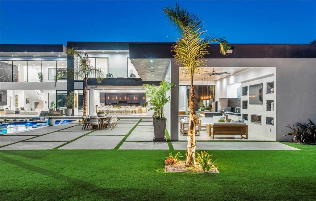 Stunning Malibu Home 11.5 Million for Panoramic Views and Luxurious Private Living 51