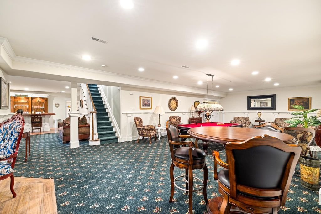 Stunning One Acre Executive Estate in New Jersey Perfect for Entertaining Asking 2485000 17