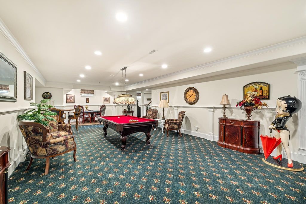 Stunning One Acre Executive Estate in New Jersey Perfect for Entertaining Asking 2485000 18