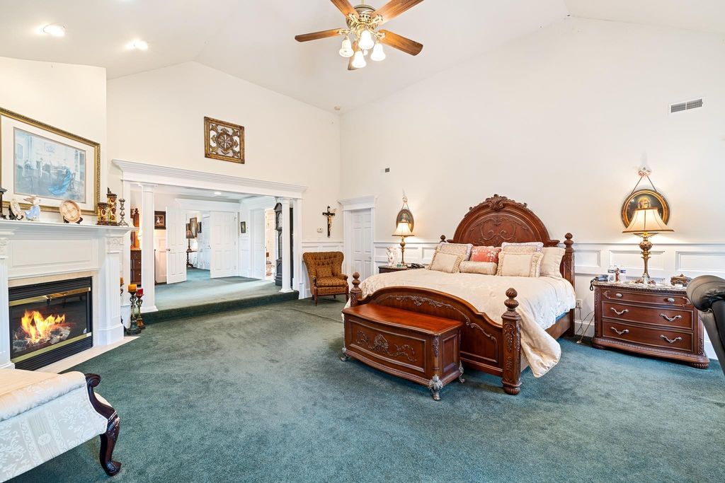 Stunning One Acre Executive Estate in New Jersey Perfect for Entertaining Asking 2485000 24