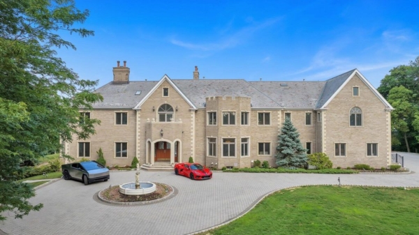 Stunning Stone Mansion in New Jersey with Spacious Living Area and Manhattan Skyline Views Asking for $20,000,000