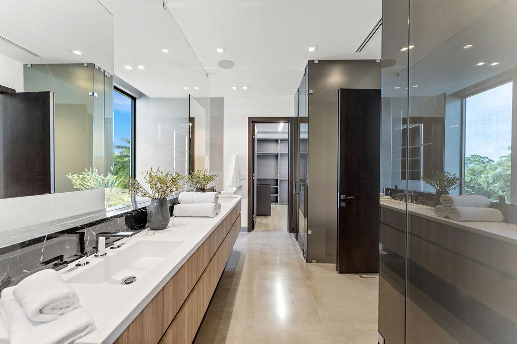 Tamarind Residence by SDH Studio Architecture Design 11