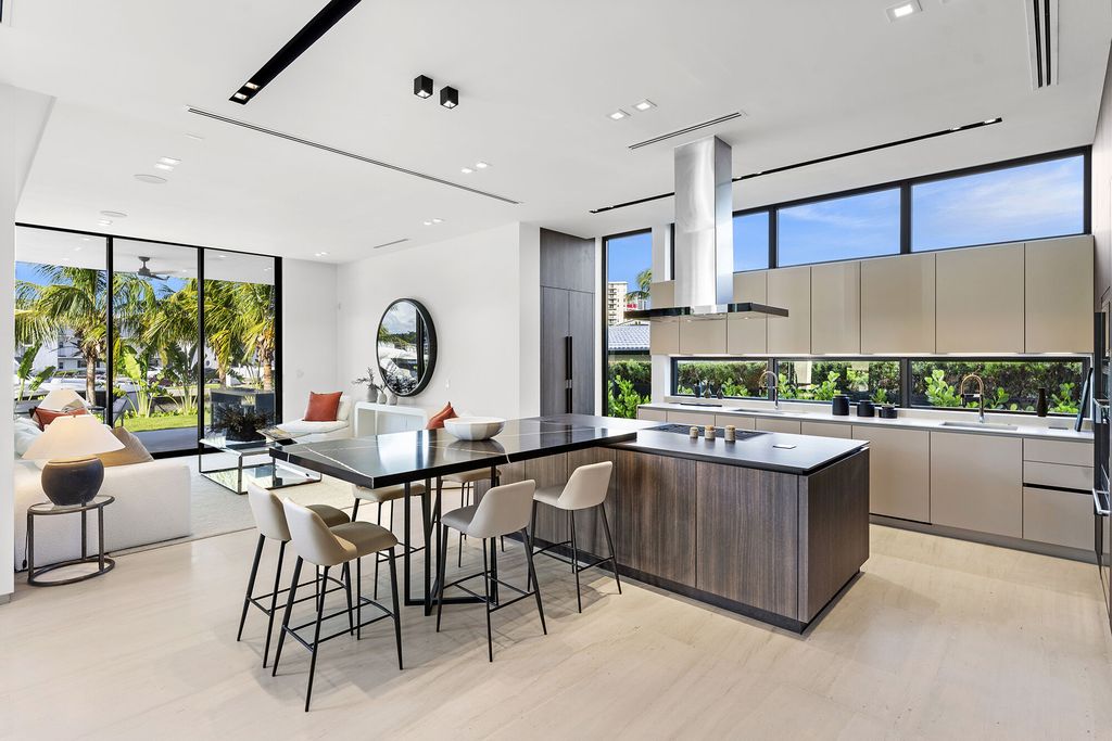 Tamarind Residence by SDH Studio Architecture + Design
