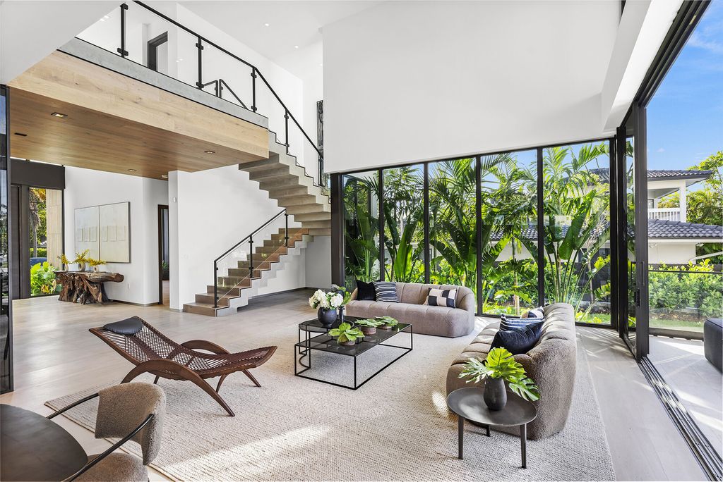Tamarind Residence by SDH Studio Architecture + Design