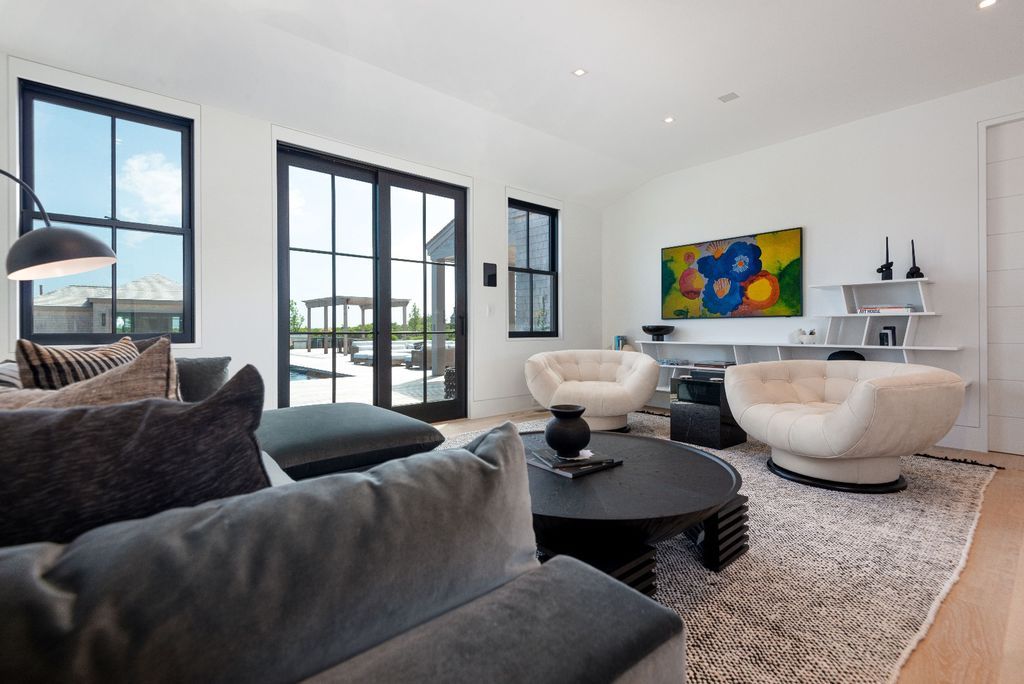 The Dips Island Sanctuary Offering Peace and Luxury in Massachusetts for 19.75 Million 22