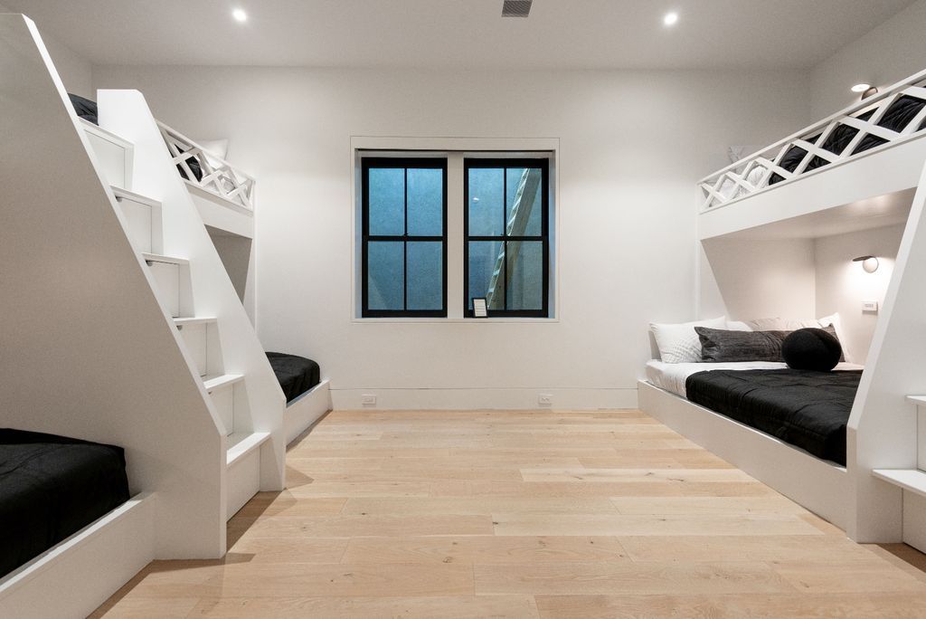 The Dips Island Sanctuary Offering Peace and Luxury in Massachusetts for 19.75 Million 39