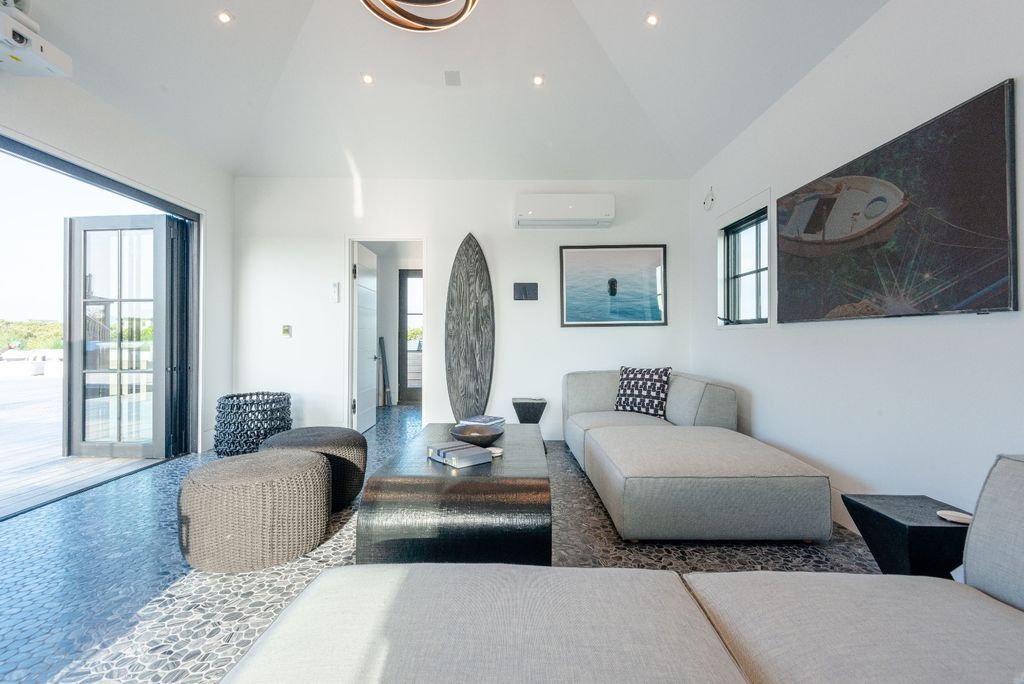 The Dips Island Sanctuary Offering Peace and Luxury in Massachusetts for 19.75 Million 43
