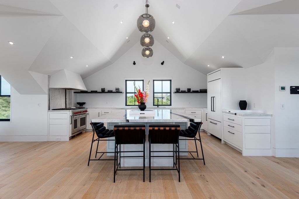 The Dips Island Sanctuary Offering Peace and Luxury in Massachusetts for 19.75 Million 46