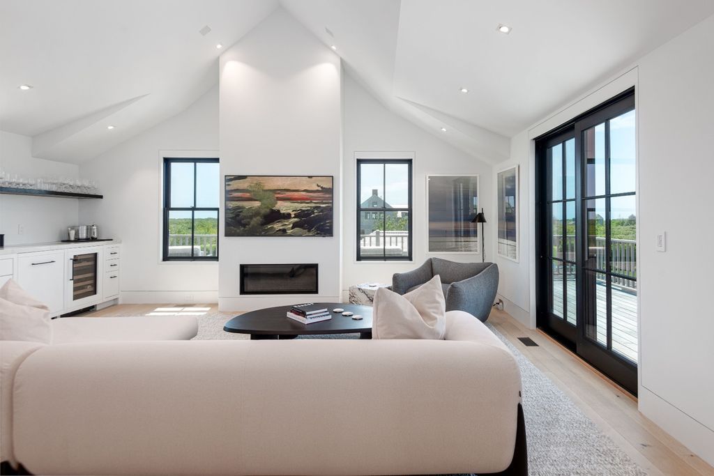 The Dips Island Sanctuary Offering Peace and Luxury in Massachusetts for 19.75 Million 52