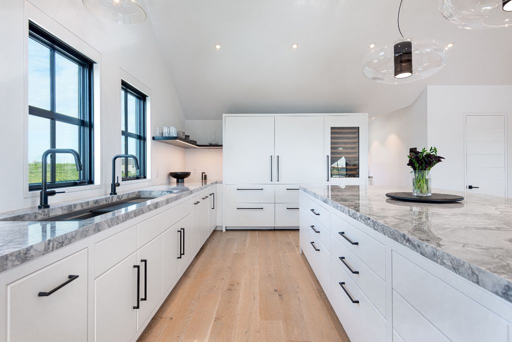 The Dips Island Sanctuary Offering Peace and Luxury in Massachusetts for 19.75 Million 9