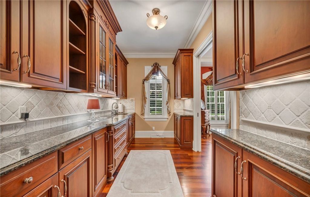 Unmatched Excellence Meticulous Features and Superior Living in this Ohio Property for 3.7 Million 13