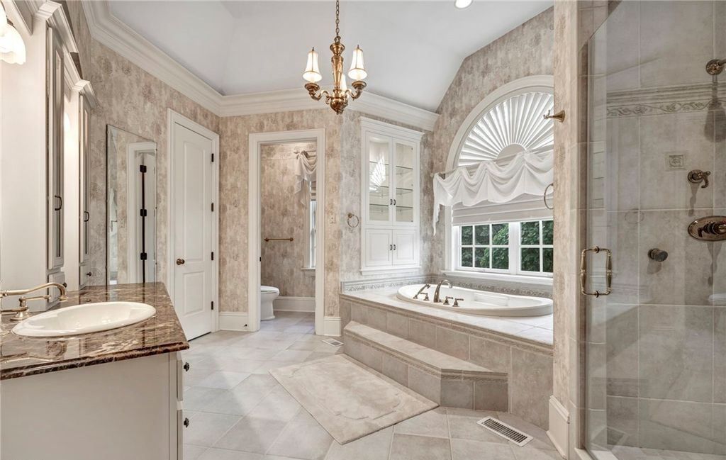 Unmatched Excellence Meticulous Features and Superior Living in this Ohio Property for 3.7 Million 18