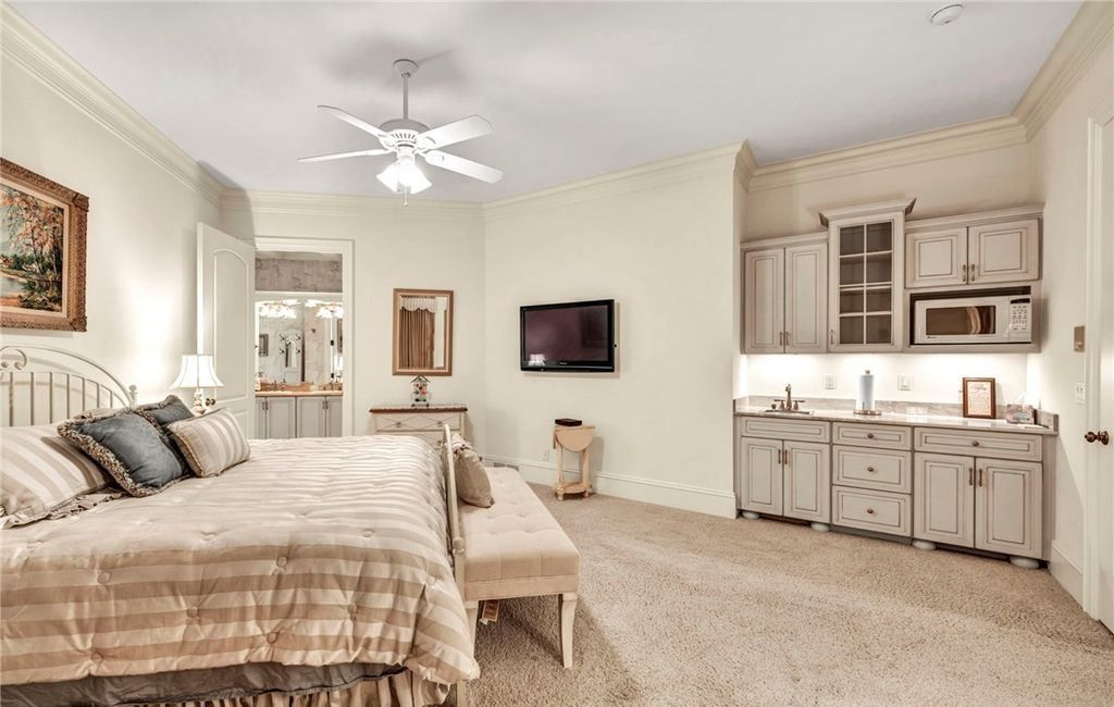 Unmatched Excellence Meticulous Features and Superior Living in this Ohio Property for 3.7 Million 20
