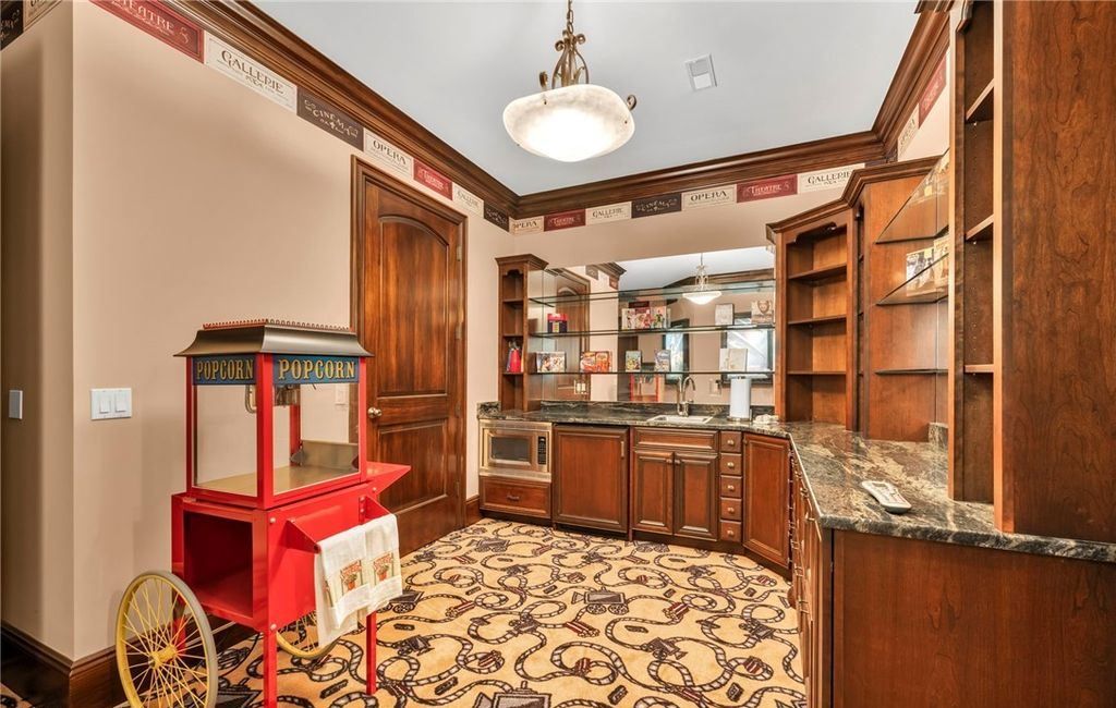 Unmatched Excellence Meticulous Features and Superior Living in this Ohio Property for 3.7 Million 29