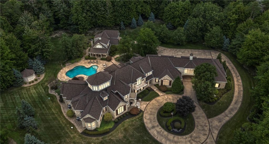 Unmatched Excellence Meticulous Features and Superior Living in this Ohio Property for 3.7 Million 3