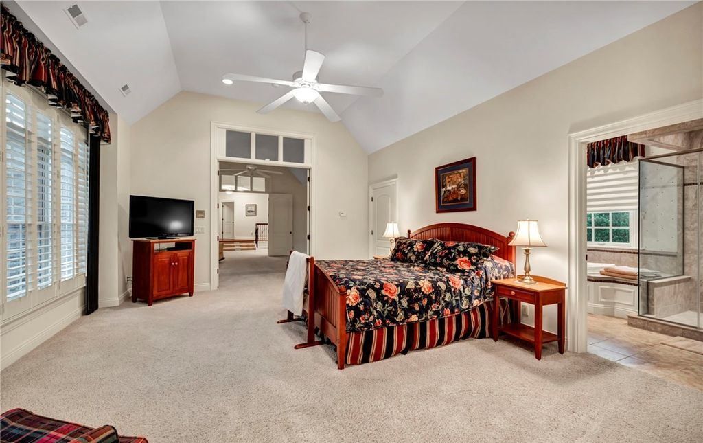 Unmatched Excellence Meticulous Features and Superior Living in this Ohio Property for 3.7 Million 33