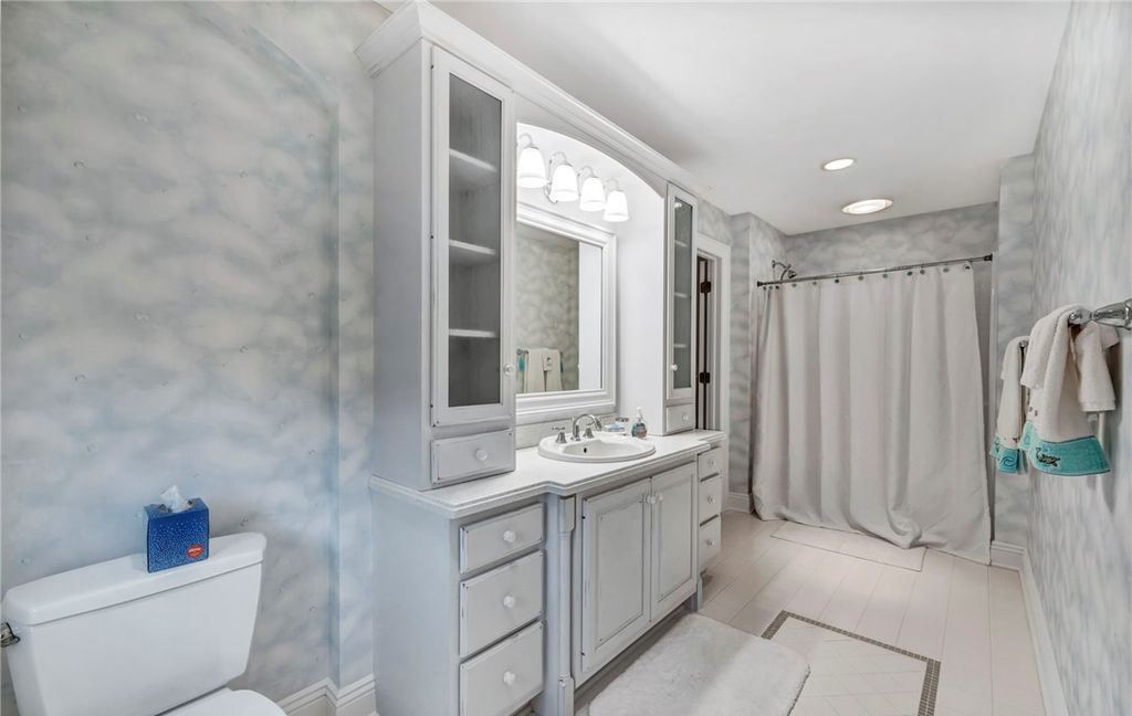 Unmatched Excellence Meticulous Features and Superior Living in this Ohio Property for 3.7 Million 35