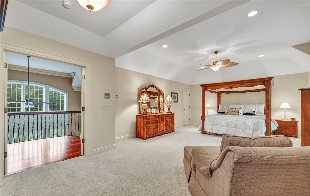 Unmatched Excellence Meticulous Features and Superior Living in this Ohio Property for 3.7 Million 36