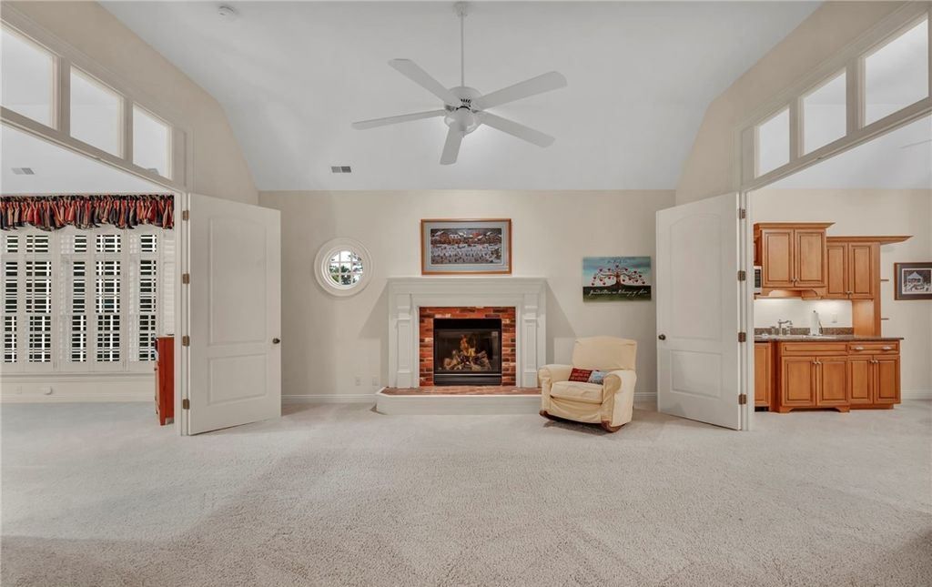 Unmatched Excellence Meticulous Features and Superior Living in this Ohio Property for 3.7 Million 39