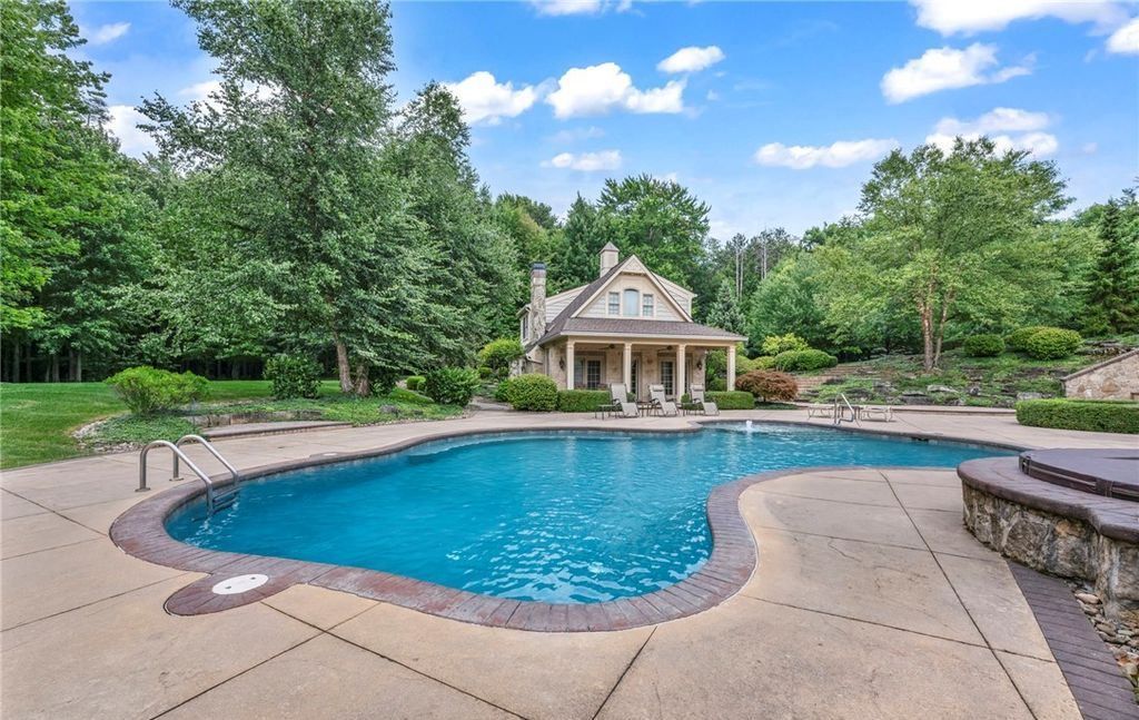 Unmatched Excellence Meticulous Features and Superior Living in this Ohio Property for 3.7 Million 42