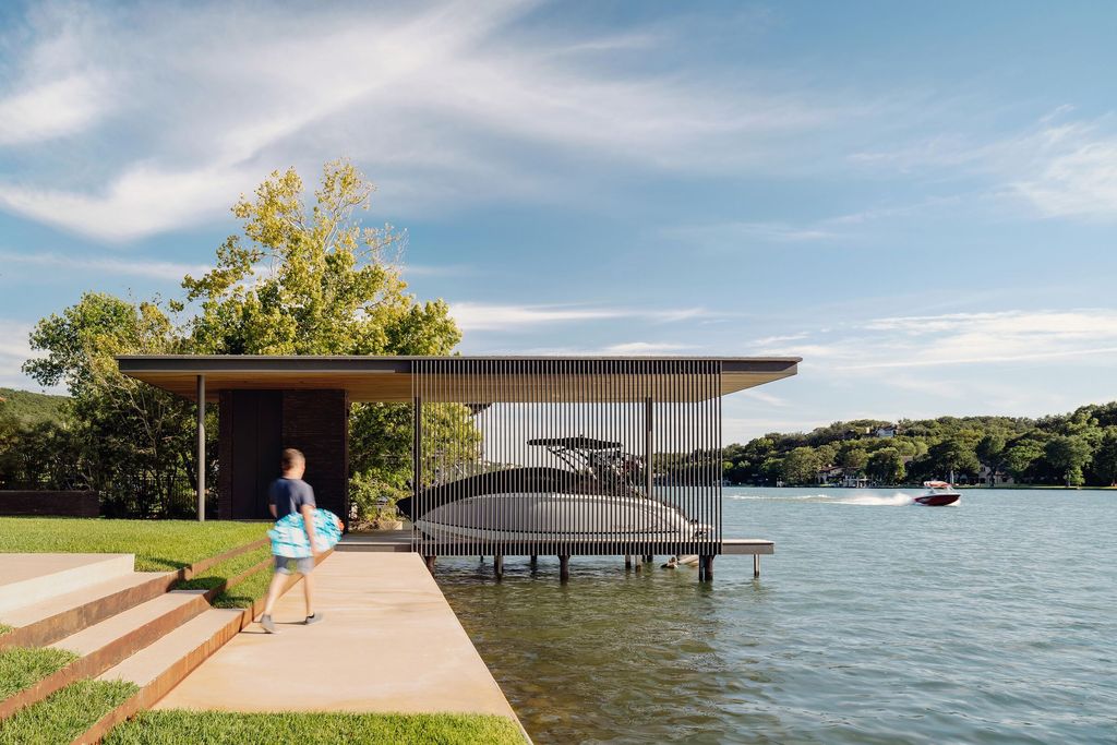 Waters Edge House in Texas by A Parallel Architecture 20