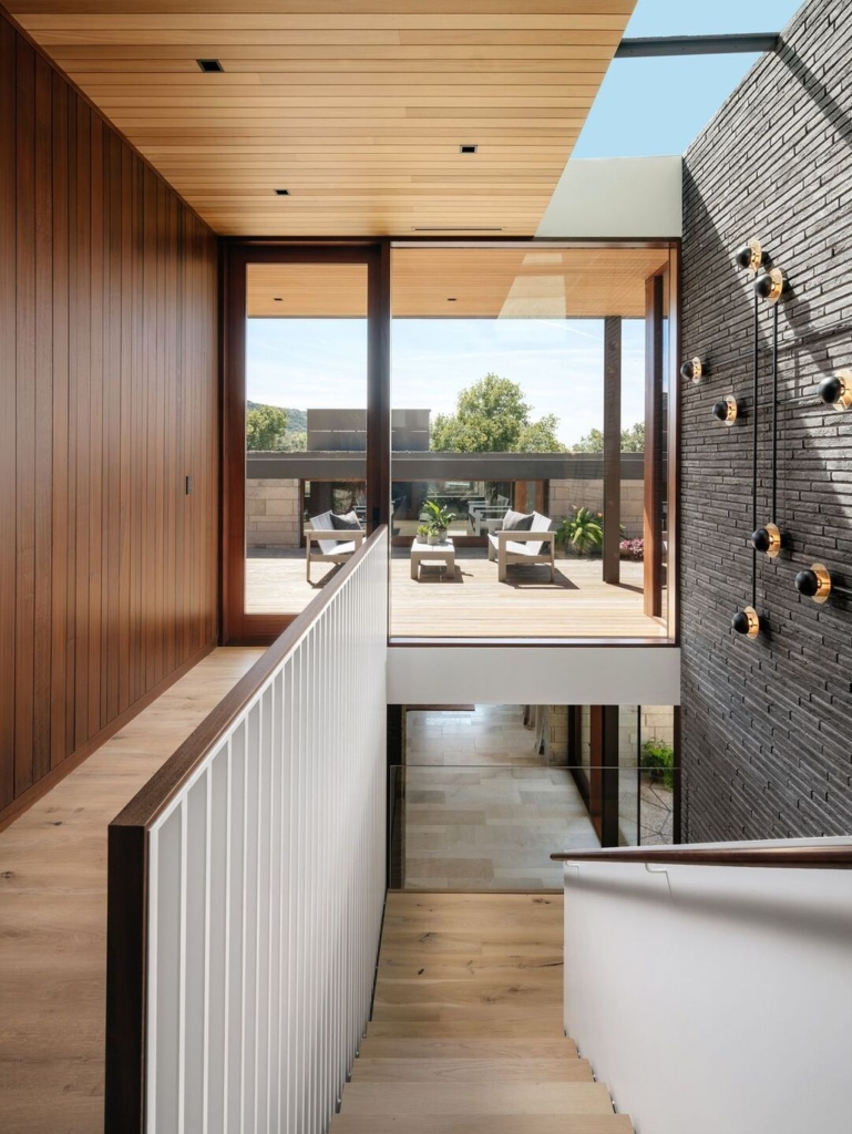 Waters Edge House in Texas by A Parallel Architecture 22