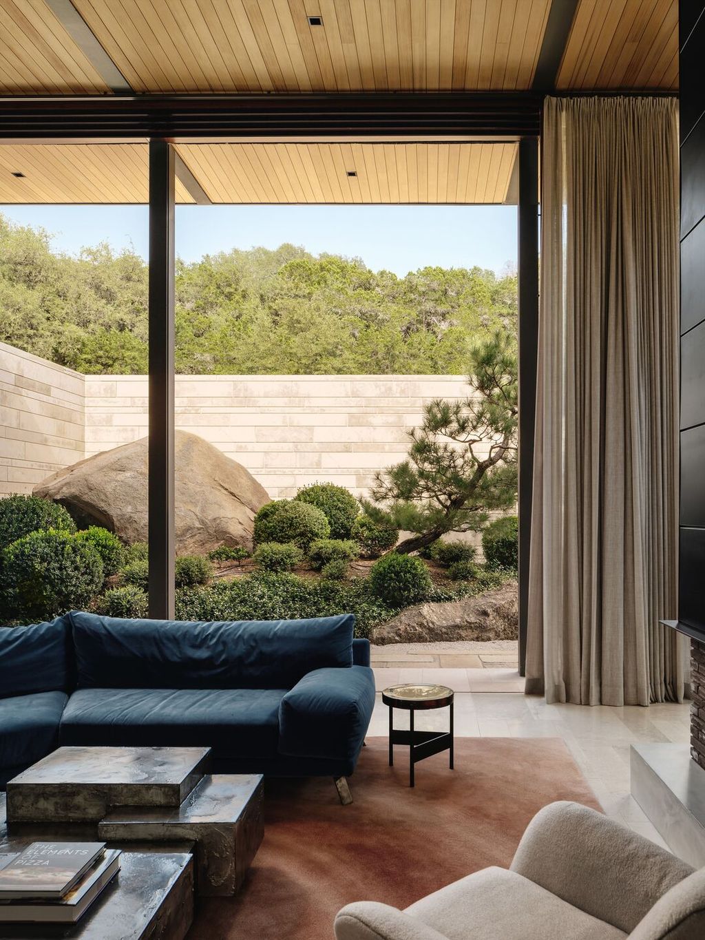 Water's Edge House in Texas by A Parallel Architecture