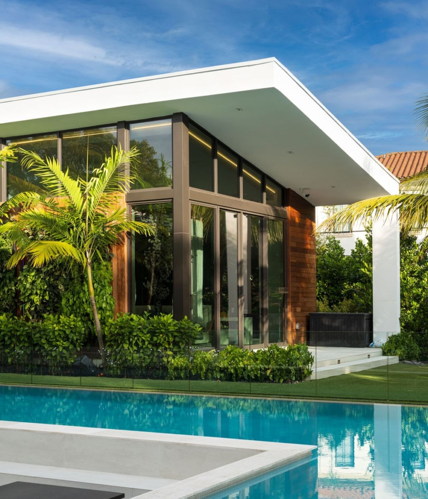 Zam Residence in Florida by SDH Studio Architecture + Design