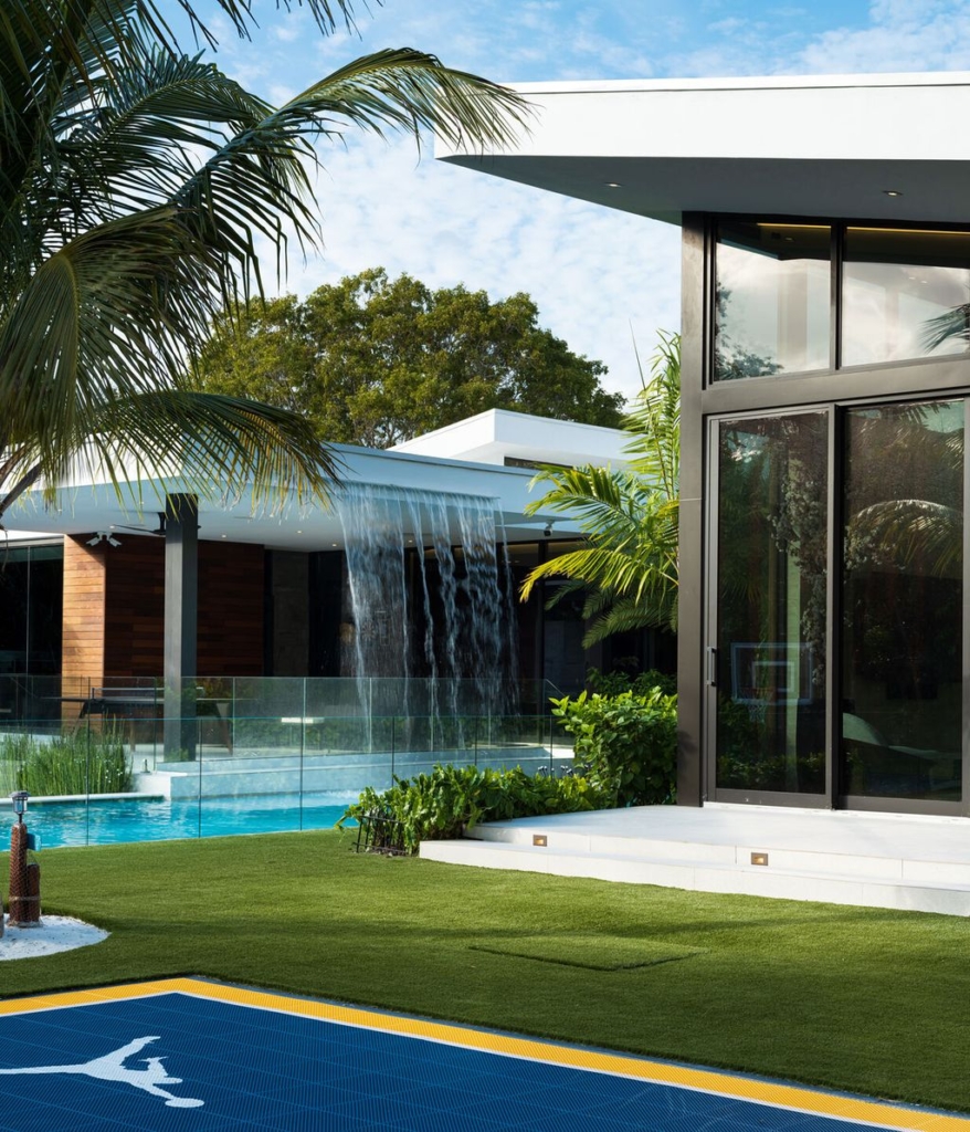 Zam Residence in Florida by SDH Studio Architecture + Design