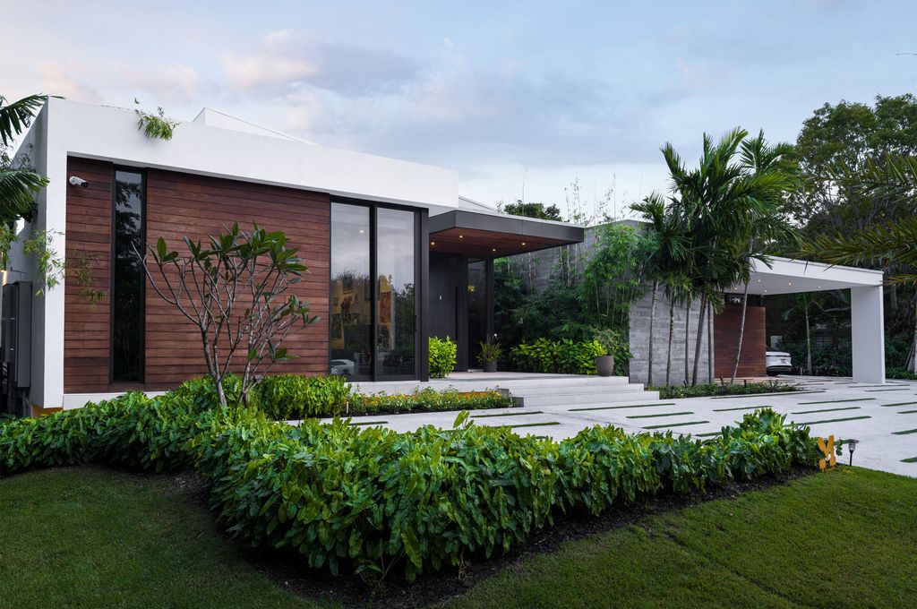 Zam Residence in Florida by SDH Studio Architecture Design 6