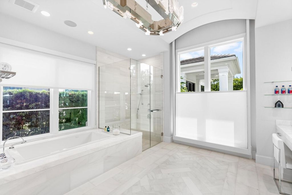 24 Million Luxurious Lakefront Estate in Exclusive Stone Creek Ranch Delray Beach 28
