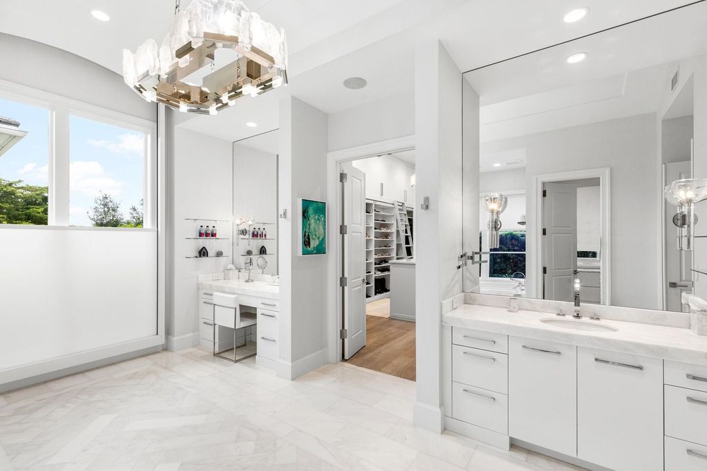 24 Million Luxurious Lakefront Estate in Exclusive Stone Creek Ranch Delray Beach 29