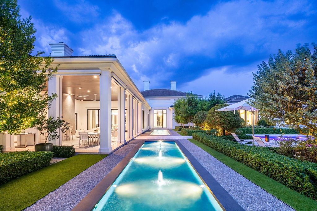 24 Million Luxurious Lakefront Estate in Exclusive Stone Creek Ranch Delray Beach 3