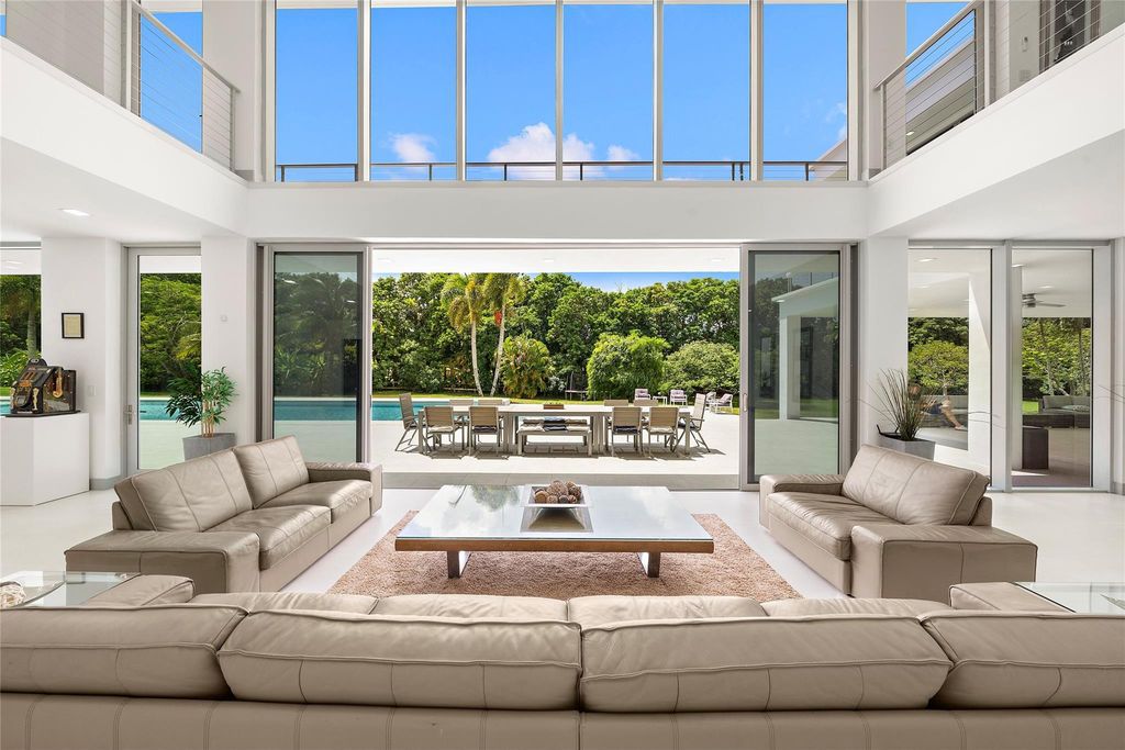 24 Million Ultra Modern Estate on 4 Acres with Rooftop Lounge in Fort Lauderdale 10