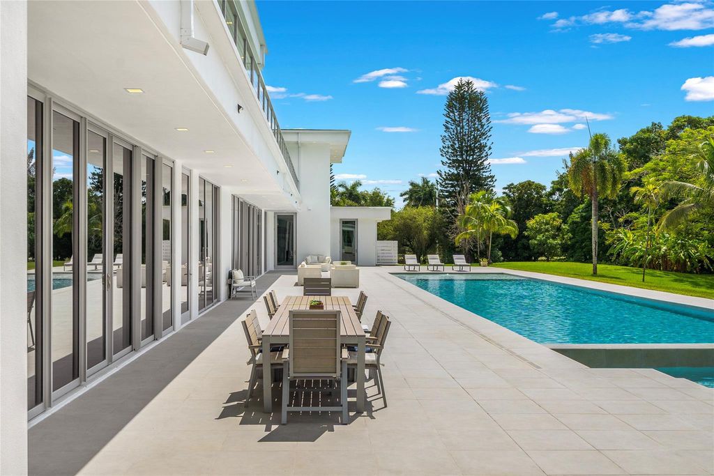 24 Million Ultra Modern Estate on 4 Acres with Rooftop Lounge in Fort Lauderdale 2