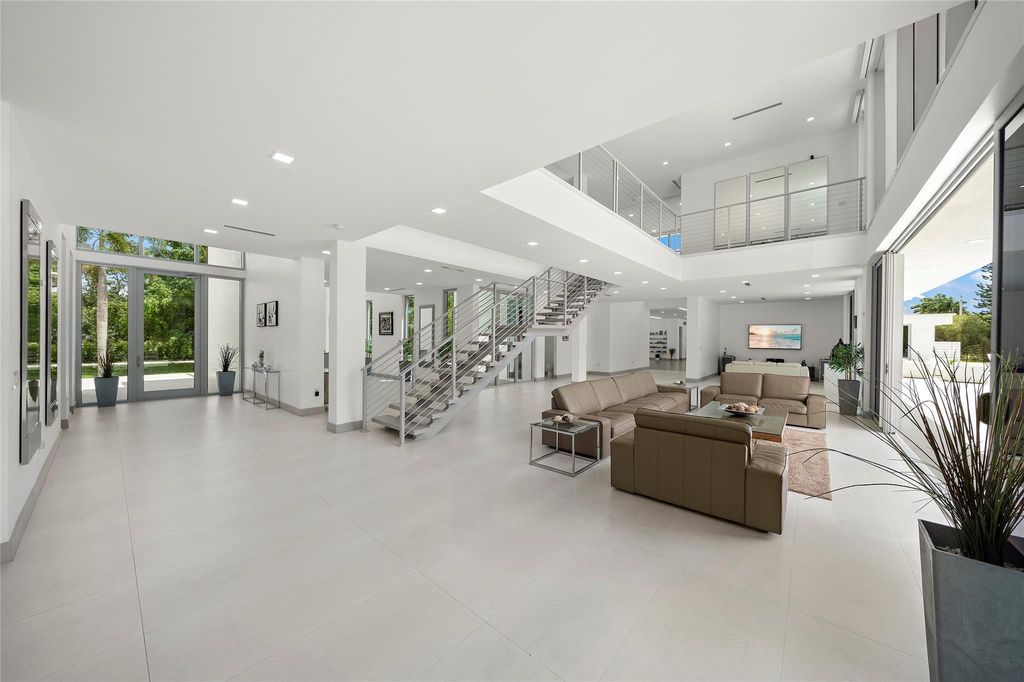 24 Million Ultra Modern Estate on 4 Acres with Rooftop Lounge in Fort Lauderdale 21