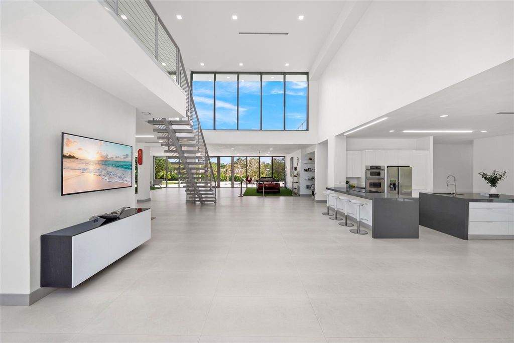 24 Million Ultra Modern Estate on 4 Acres with Rooftop Lounge in Fort Lauderdale 22
