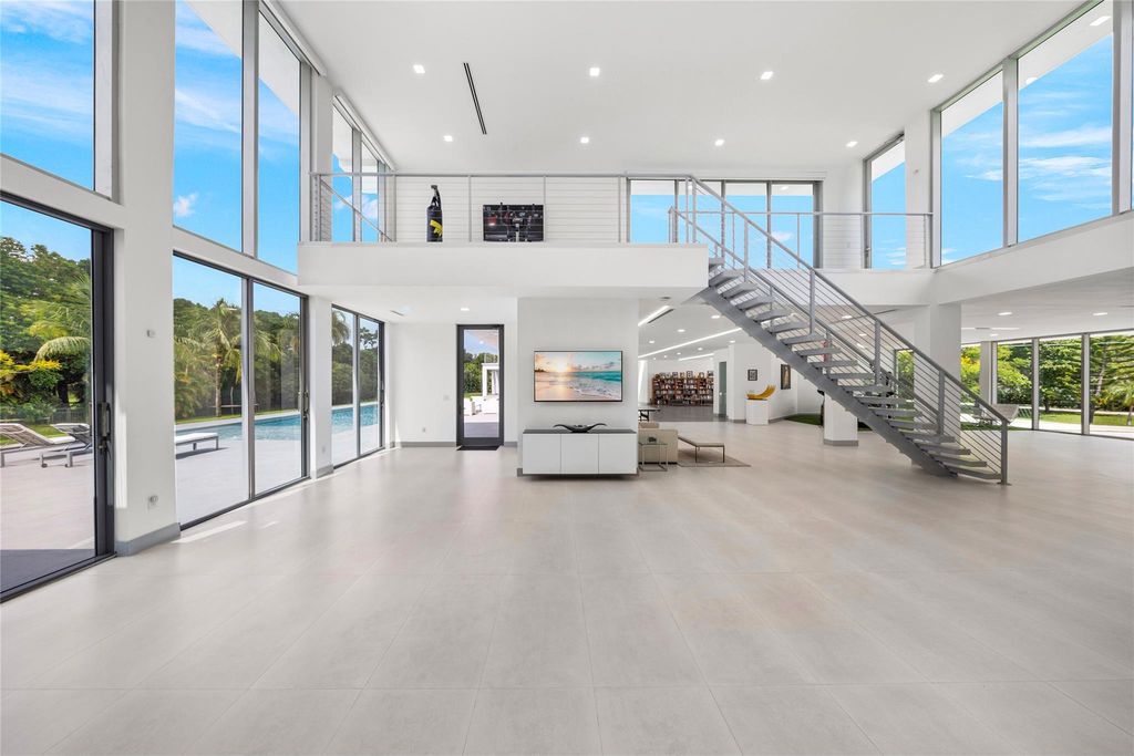 24 Million Ultra Modern Estate on 4 Acres with Rooftop Lounge in Fort Lauderdale 33