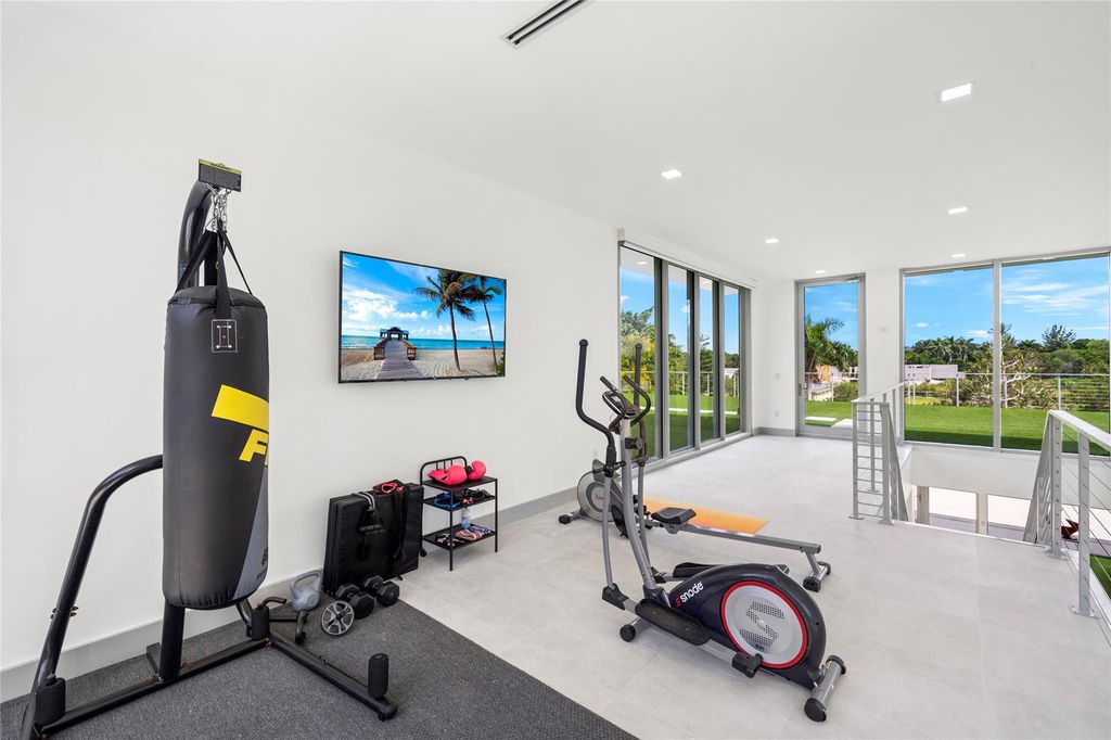 24 Million Ultra Modern Estate on 4 Acres with Rooftop Lounge in Fort Lauderdale 36