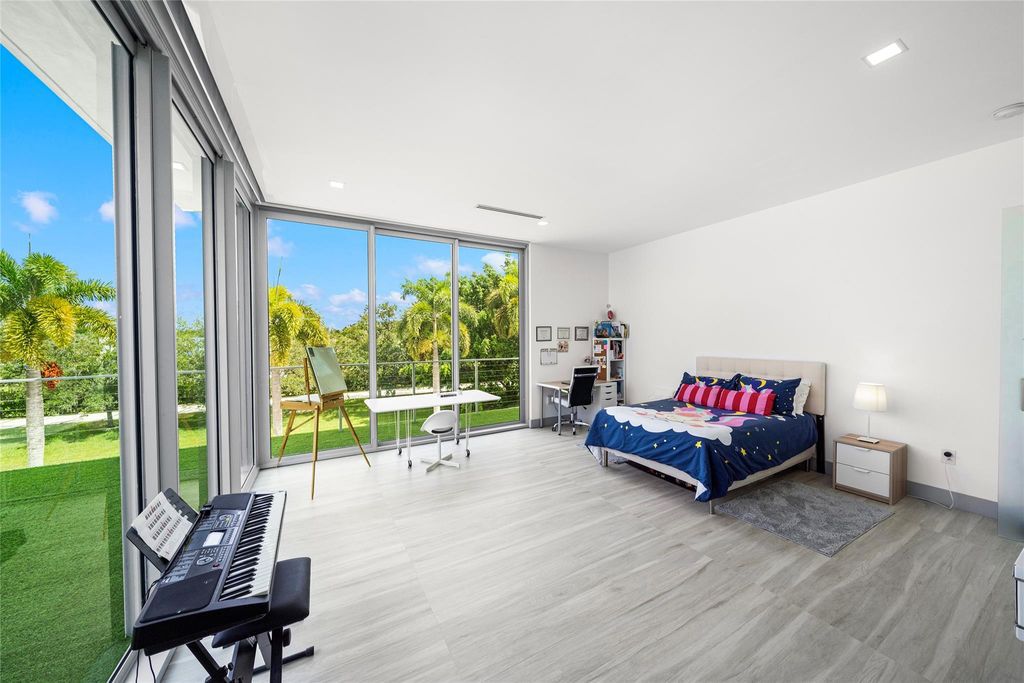 24 Million Ultra Modern Estate on 4 Acres with Rooftop Lounge in Fort Lauderdale 5