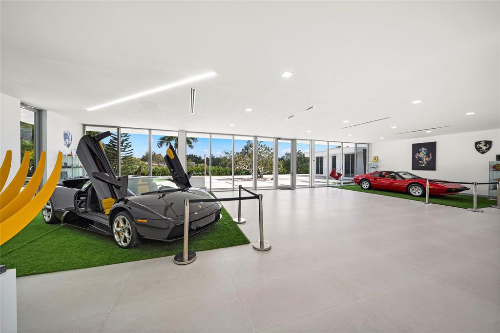 24 Million Ultra Modern Estate on 4 Acres with Rooftop Lounge in Fort Lauderdale 7