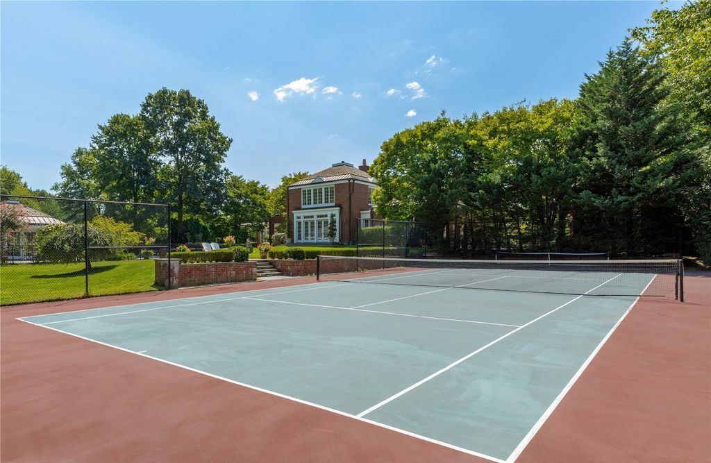 Architectural Sophistication and Resplendence in this Stately Brookville Brick Colonial Listed at 15 Million 30