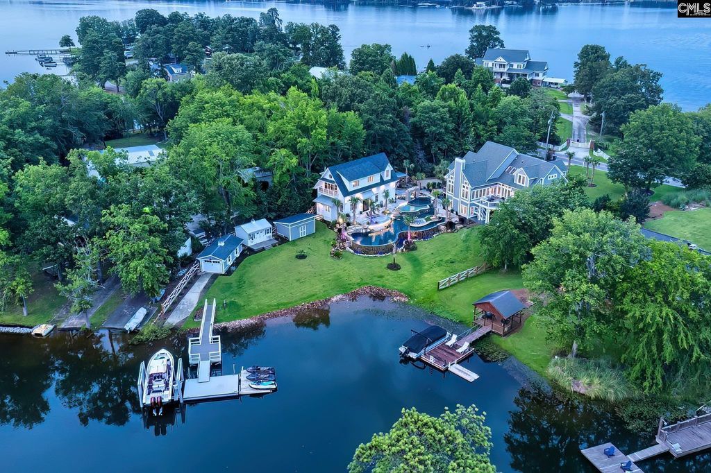 Breathtaking Lakeside Estate on Lake Murray An Extraordinary Blend of Luxury and Privacy in South Carolina Asking 3188888 1