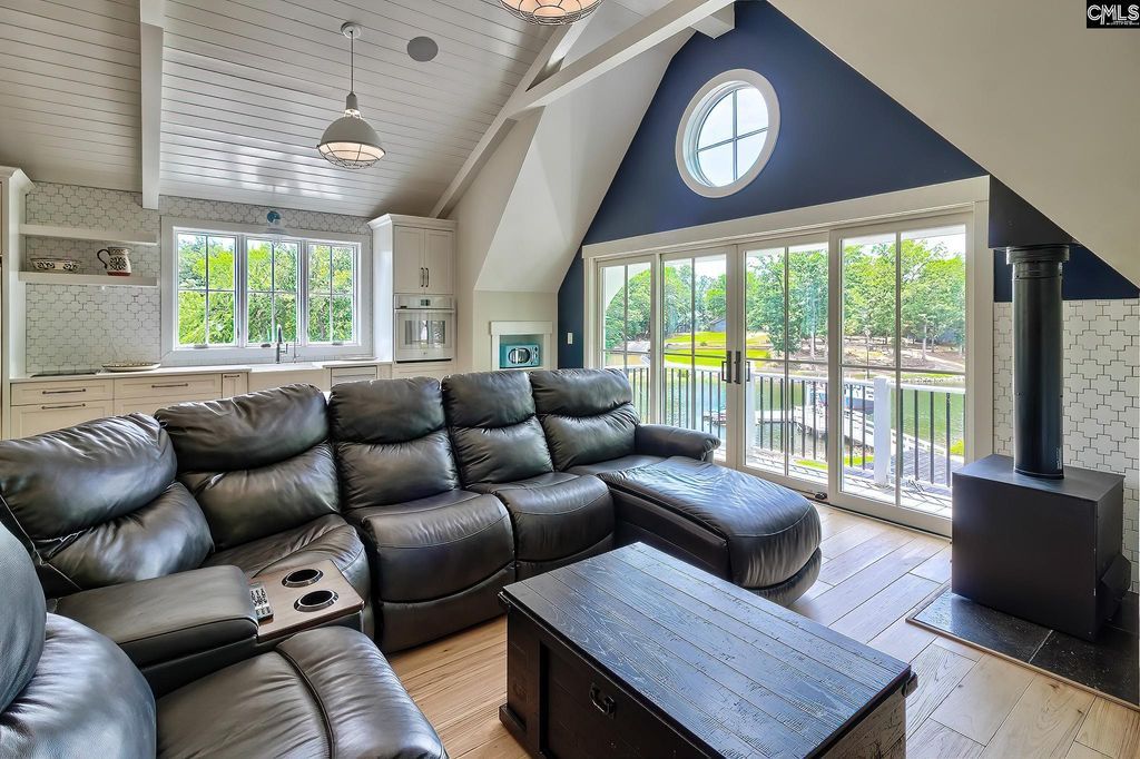 Breathtaking Lakeside Estate on Lake Murray An Extraordinary Blend of Luxury and Privacy in South Carolina Asking 3188888 29