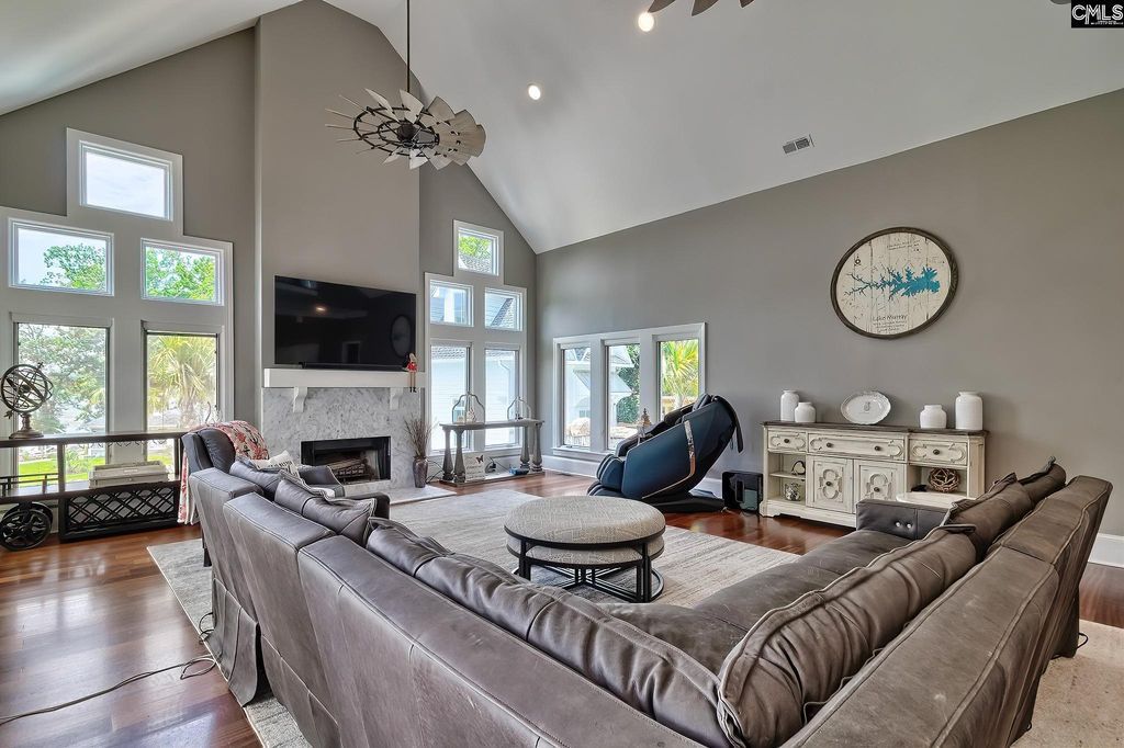 Breathtaking Lakeside Estate on Lake Murray An Extraordinary Blend of Luxury and Privacy in South Carolina Asking 3188888 35